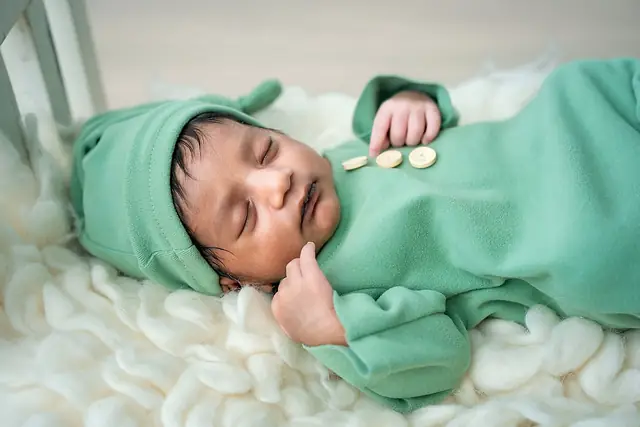 Sleeping newborn portrait