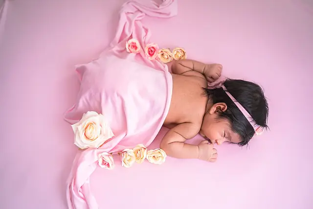 Sleeping newborn portrait