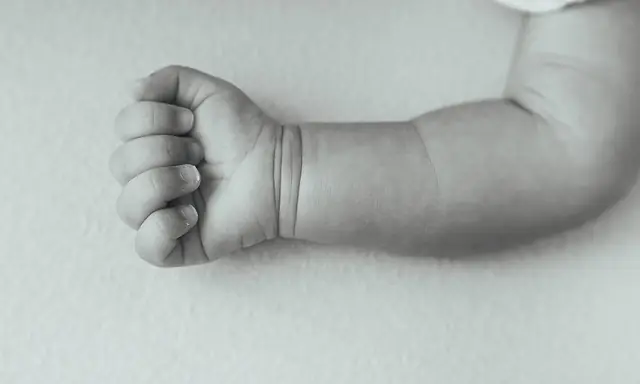 Sleeping newborn portrait
