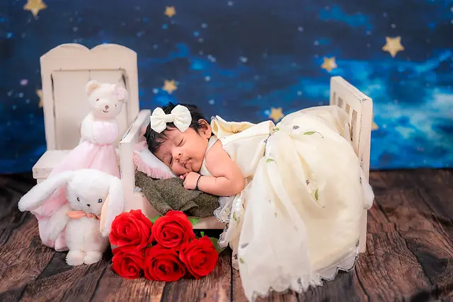 Sleeping newborn portrait